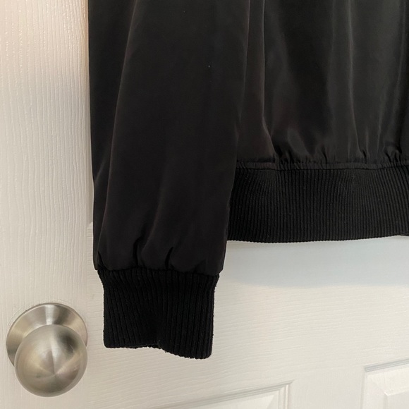 F21 CRYBABY Bomber-Jacket - Picture 5 of 6